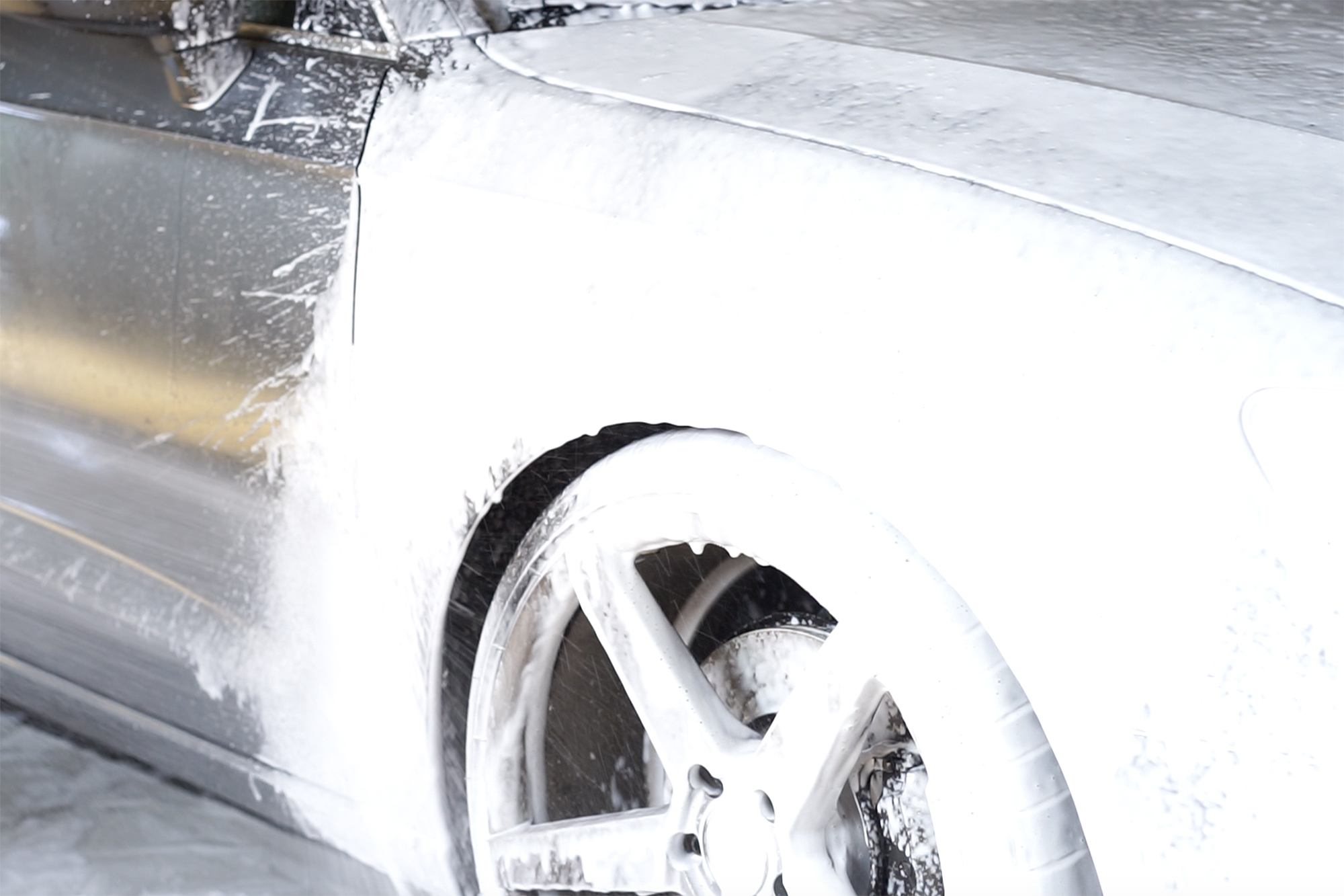 servfaces-hydro-ceramic-foam-teaser