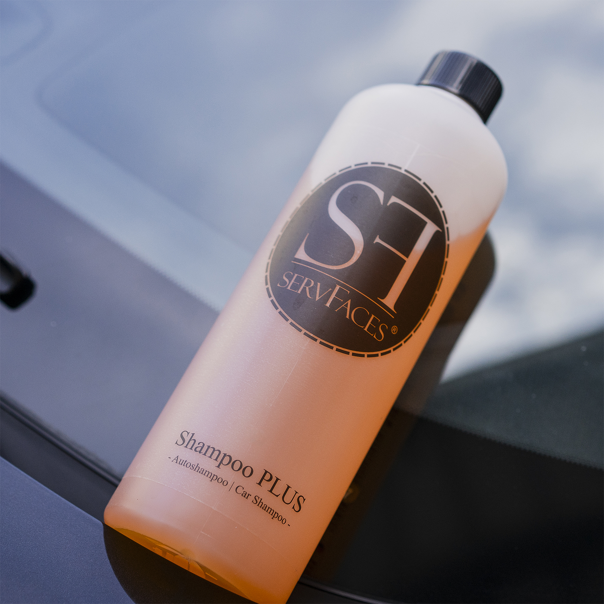 servFaces Shampoo PLUS - for gentle cleaning of stubborn and common soiling on surfaces
