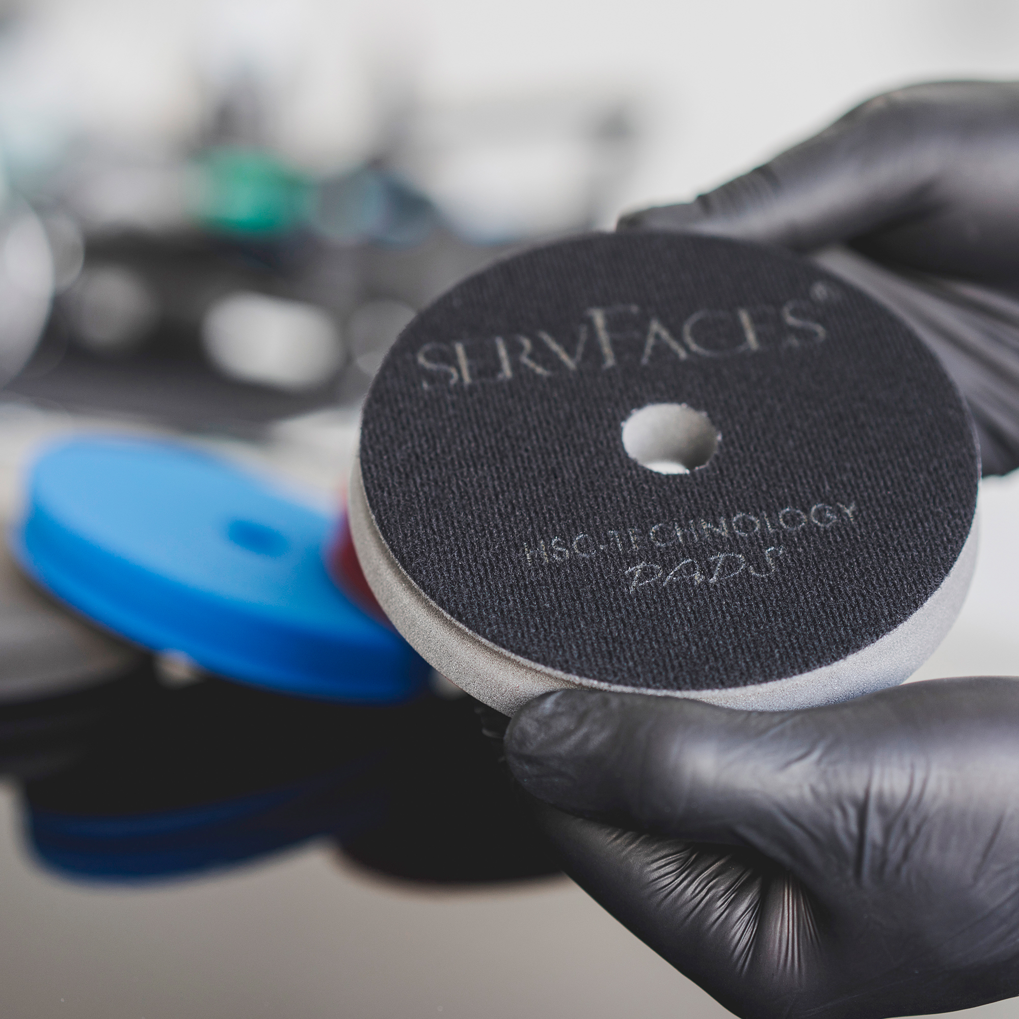 servFaces HSC Heavy Cut Polierschwamm - für die professionelle Aufbereitung von beanspruchten und strapazierten Oberflächen